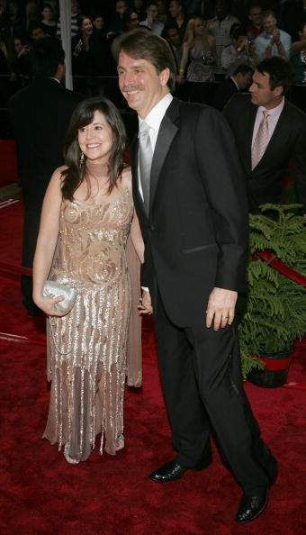 코미디언 Jeff Foxworthy의 34 년 아내 파멜라 그레그와의 결혼 : '내 아내는 모든 것을 하나로 묶어주는 접착제'