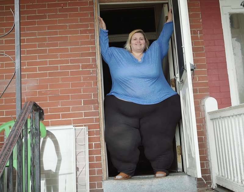 Une femme veut avoir les plus grandes hanches même si cela peut être nocif pour sa santé