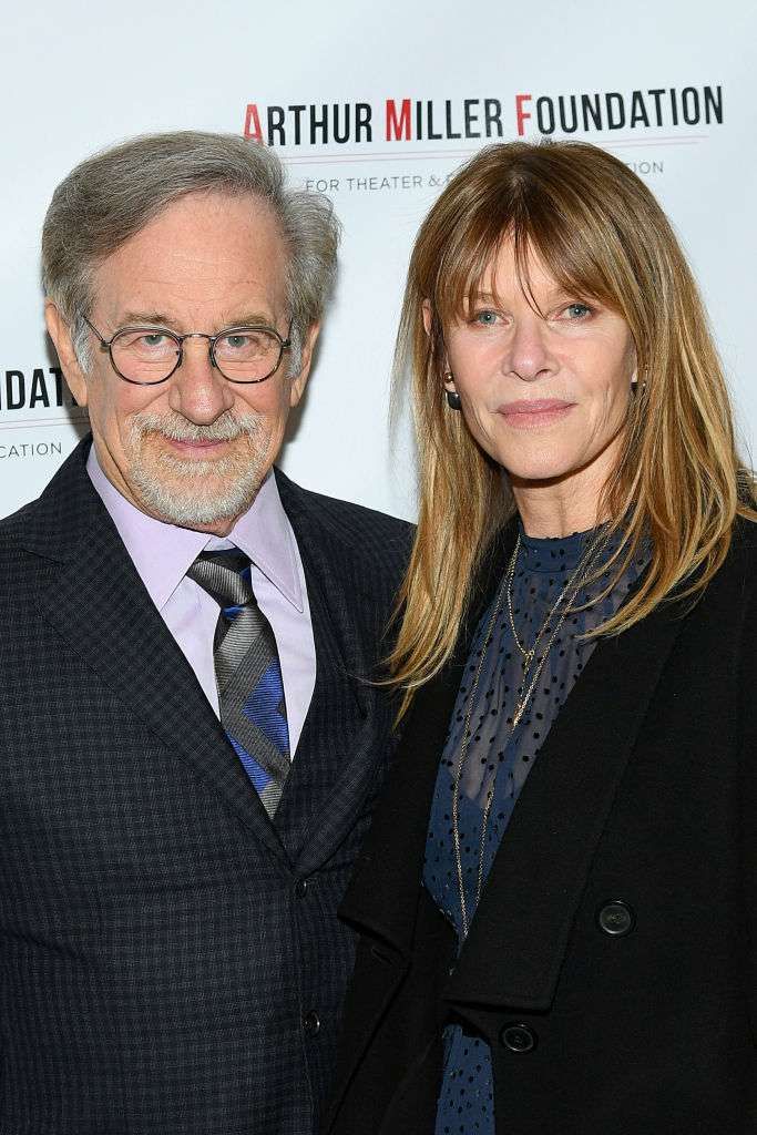 Steveno Spielbergo ir Kate Capshaw meilės istorija gimė skandale, bet vėliau perėjo į tvirtą ir laimingą santuoką