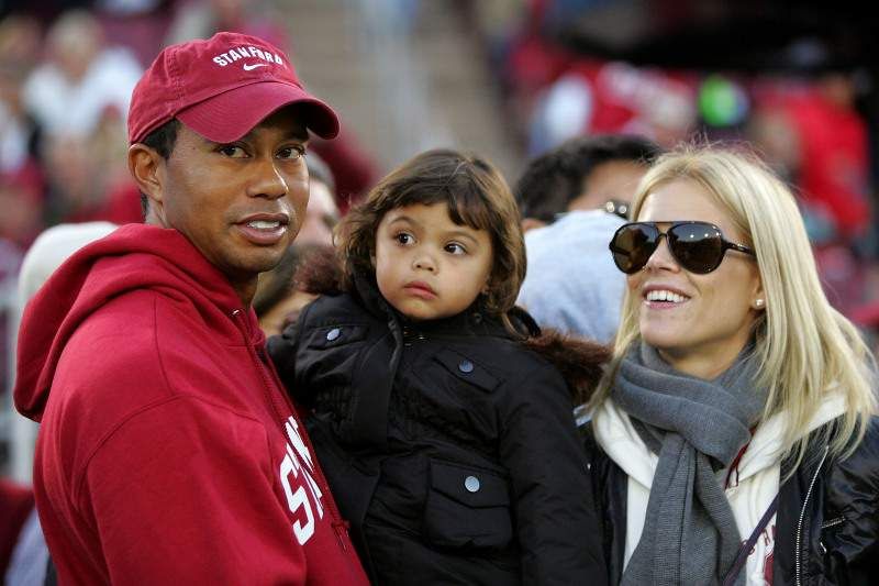 Tiger Woodsi endine naine Elin on armunud NFLi staari Jordan Cameroni ja nad tervitasid isegi last