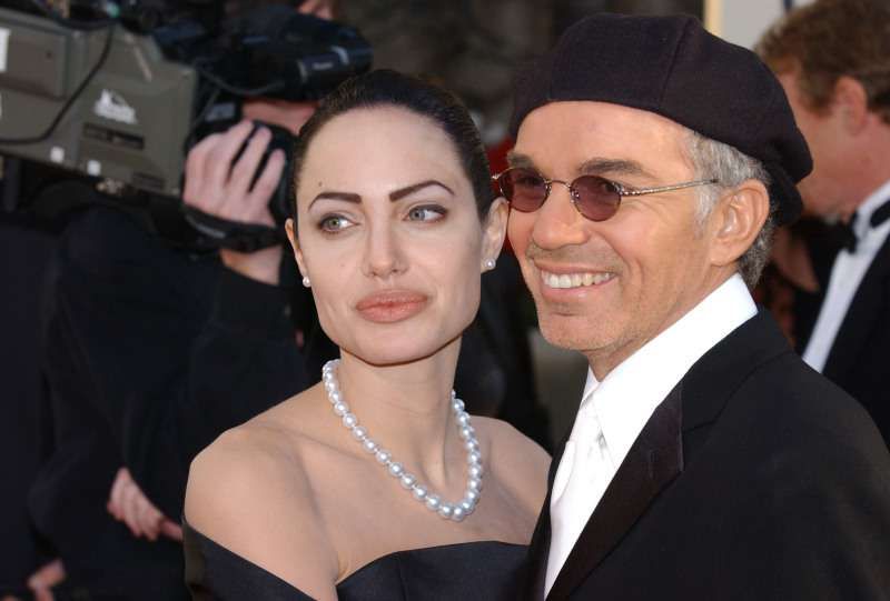 Billy Bob Thornton a Angelina Jolie: Zde je důvod, proč jejich „krevní náhrdelník“ a vášnivé PDA nemohly zachránit jejich nešťastné manželství
