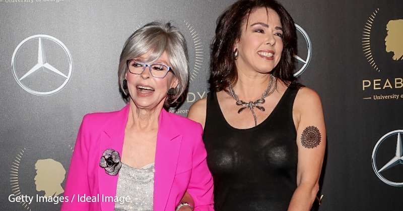 Ooh La La! Rita Moreno med datteren Fernanda viser sterk familieforbindelse på Peabody Awards, men ser de like ut?