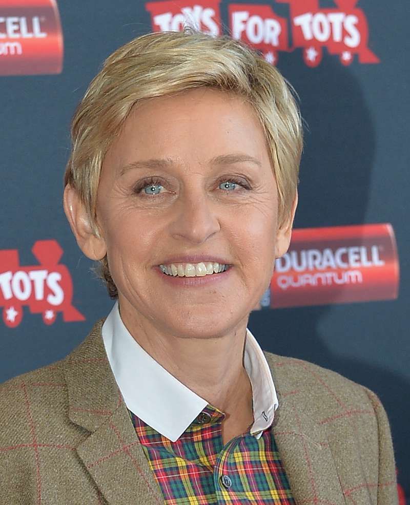 Ellen DeGeneres šokeerib publikut, andes neile miljon dollarit