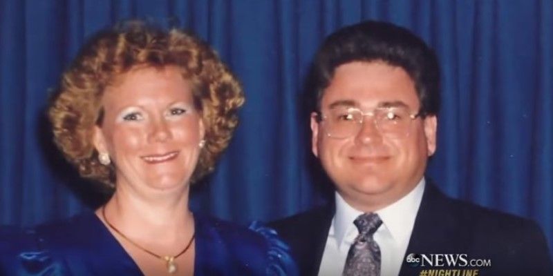 Abielus isa kadus 1993. aastal, jättes oma pere katki. 23 aastat hiljem leiti ta Floridas uue naisega elus. Abielus isa kadus 1993. aastal, jättes oma perekonna katki. 23 aastat hiljem leiti ta Floridas uue naisega elus. Abielus isa kadus 1993. aastal, jättes oma perekonna katki. 23 aastat hiljem leiti ta Floridas uue naisega elus. Abielus isa kadus 1993. aastal, jättes oma perekonna katki. 23 aastat hiljem leiti ta Floridas uue naisega elus. Abielus isa kadus 1993. aastal, jättes oma perekonna katki. 23 aastat hiljem leiti ta Floridas uue naisega koos